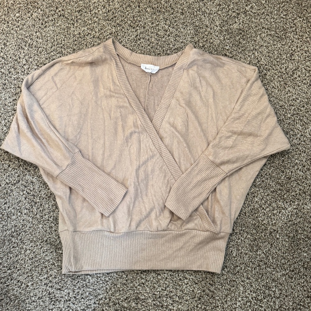 Long sleeve crossover shirt